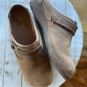 Duluth Trading Co | Adina Leather Clogs
